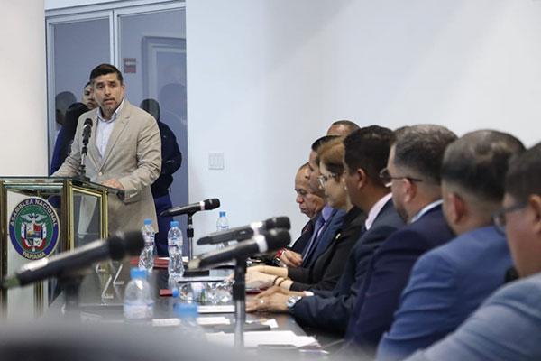 Anuncian proyectos y metas del Miviot en instalación de Comisión de Infraestructura Pública y Asuntos del Canal
