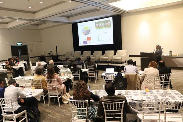 COPEG aborda en Congreso internacional tema del Gusano Barrenador