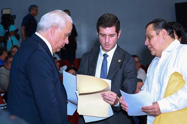 MICI participa en conversatorio agropecuario en la Asamblea