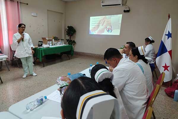 Refuerzan conocimientos sobre cuidados paliativos en Chiriquí