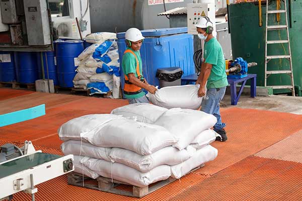 Arango inicia recorridos por empresas en Panamá Oeste para fortalecer sector productivo