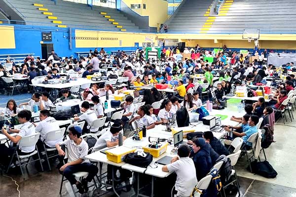 Continúa con éxito Olimpiadas Regionales de Robótica Panamá 2024