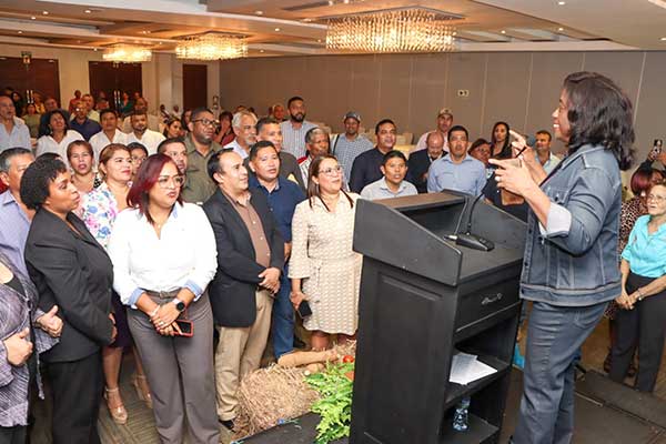 Primer Congreso Agropecuario reúne a más de 300 profesionales de educación técnica