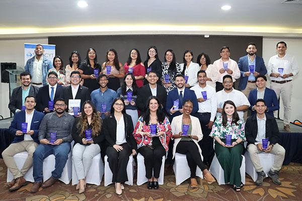 Jóvenes investigadores e investigadores tutores de 35 proyectos científicos del Programa de Nuevos Investigadores