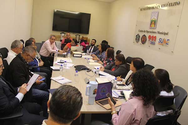 Autoridades se reúnen ante crisis de basura en San Miguelito