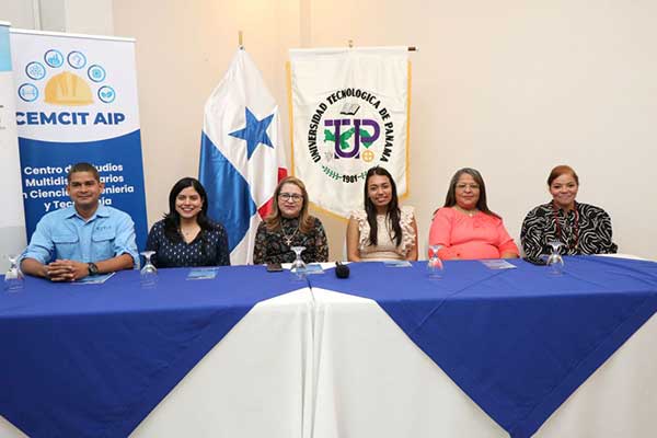 Investigador panameño presenta proyecto que brinda soluciones digitales en educación, Industria 4.0 y salud