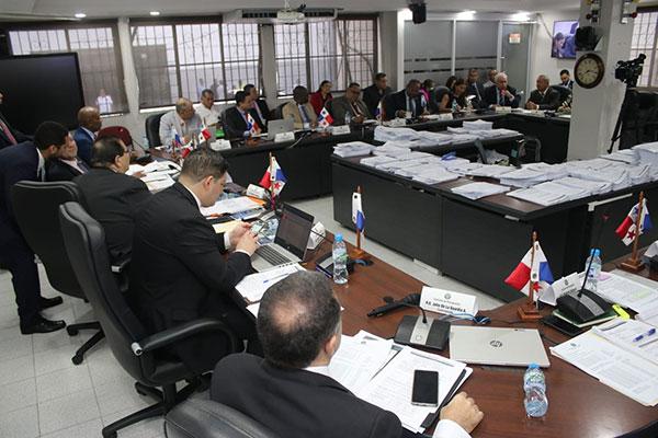 Comisión de presupuesto aprueba traslado de partida al MIDA por más de B/. 437 mil
